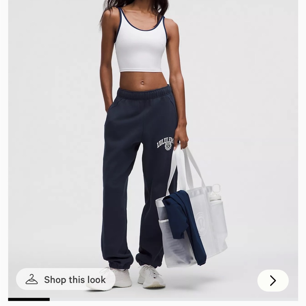 Lululemon Scuba Mid-Rise Oversized Jogger